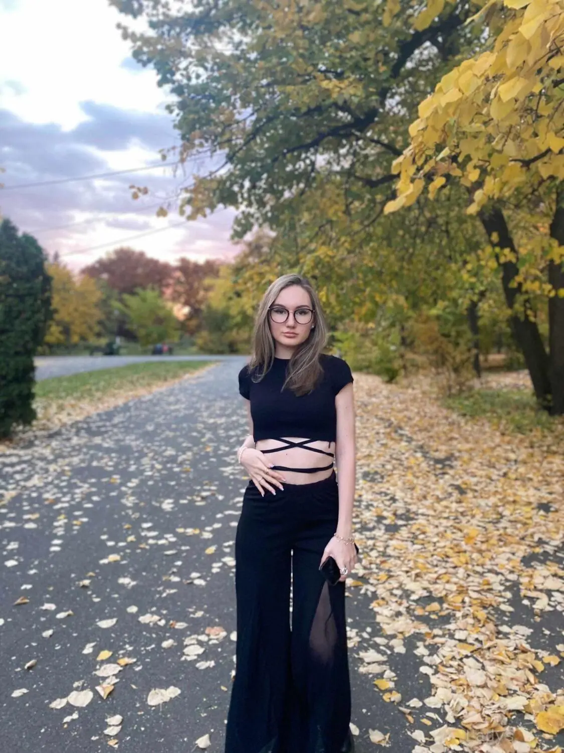 SEXY LADY READILY AVAILABLE FOR FUN, 25 years beautiful nude Edmonton escorts girl, height 157 sm, Weight 38 kg