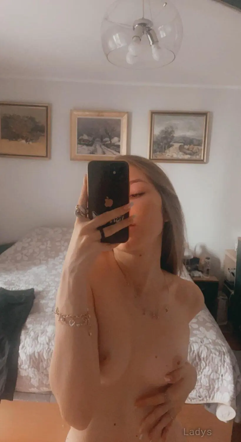 Amber, 28 years beautiful nude Elk Grove escorts girl, height 130 sm, Weight 46 kg