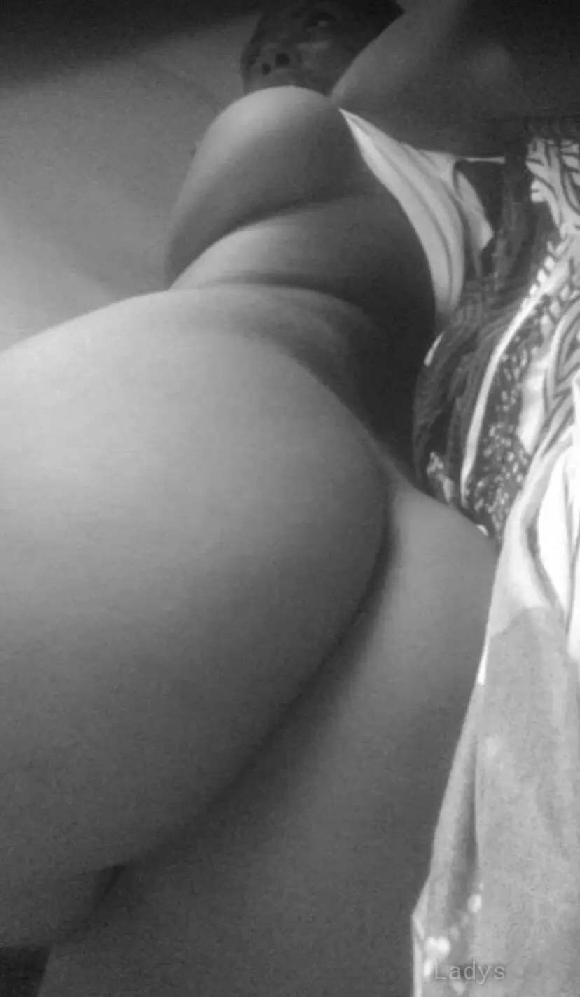 Kriku, 23 years old Erbil escort girl with big tits, height 152 sm, Weight kg