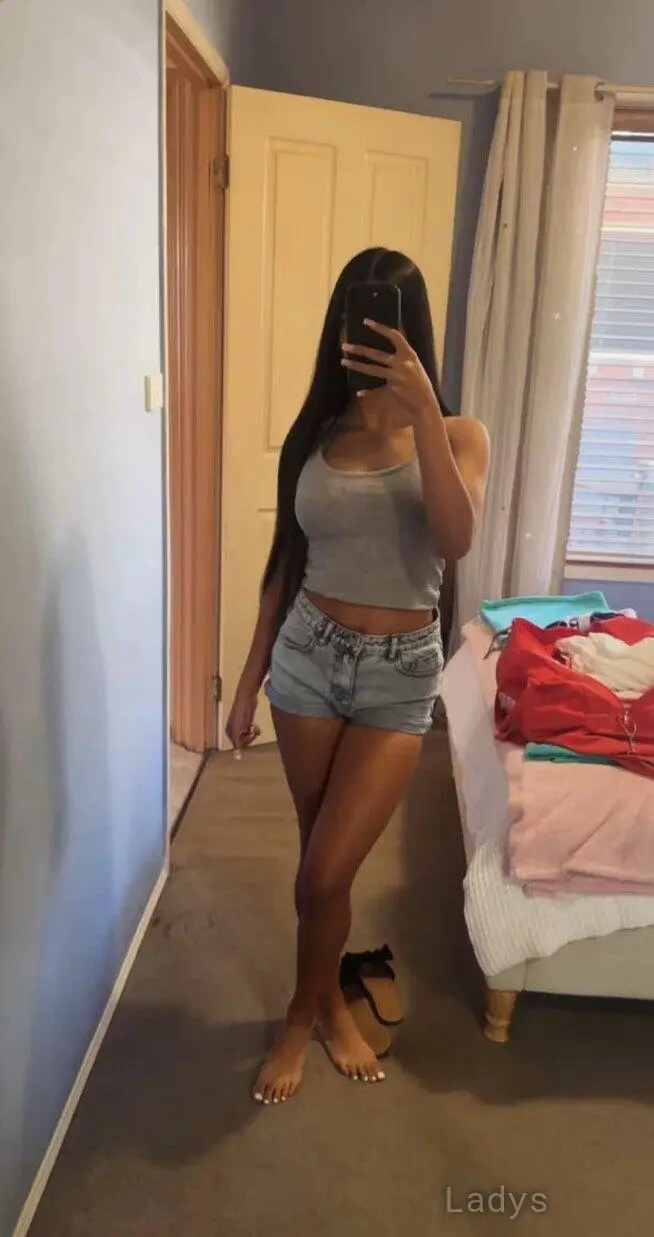 Lola, 28 years old Erbil escort girl with big tits, height 155 sm, Weight kg