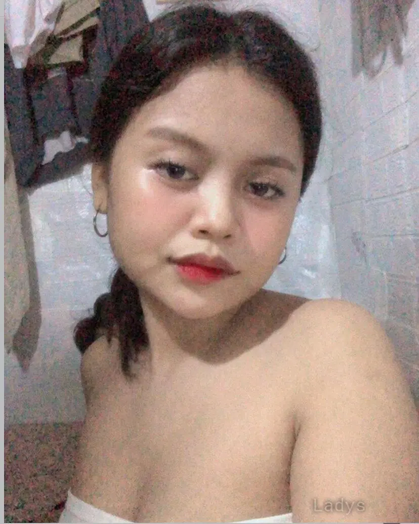 Toan, 24 years old Erbil escort girl with big tits, height 165 sm, Weight  kg