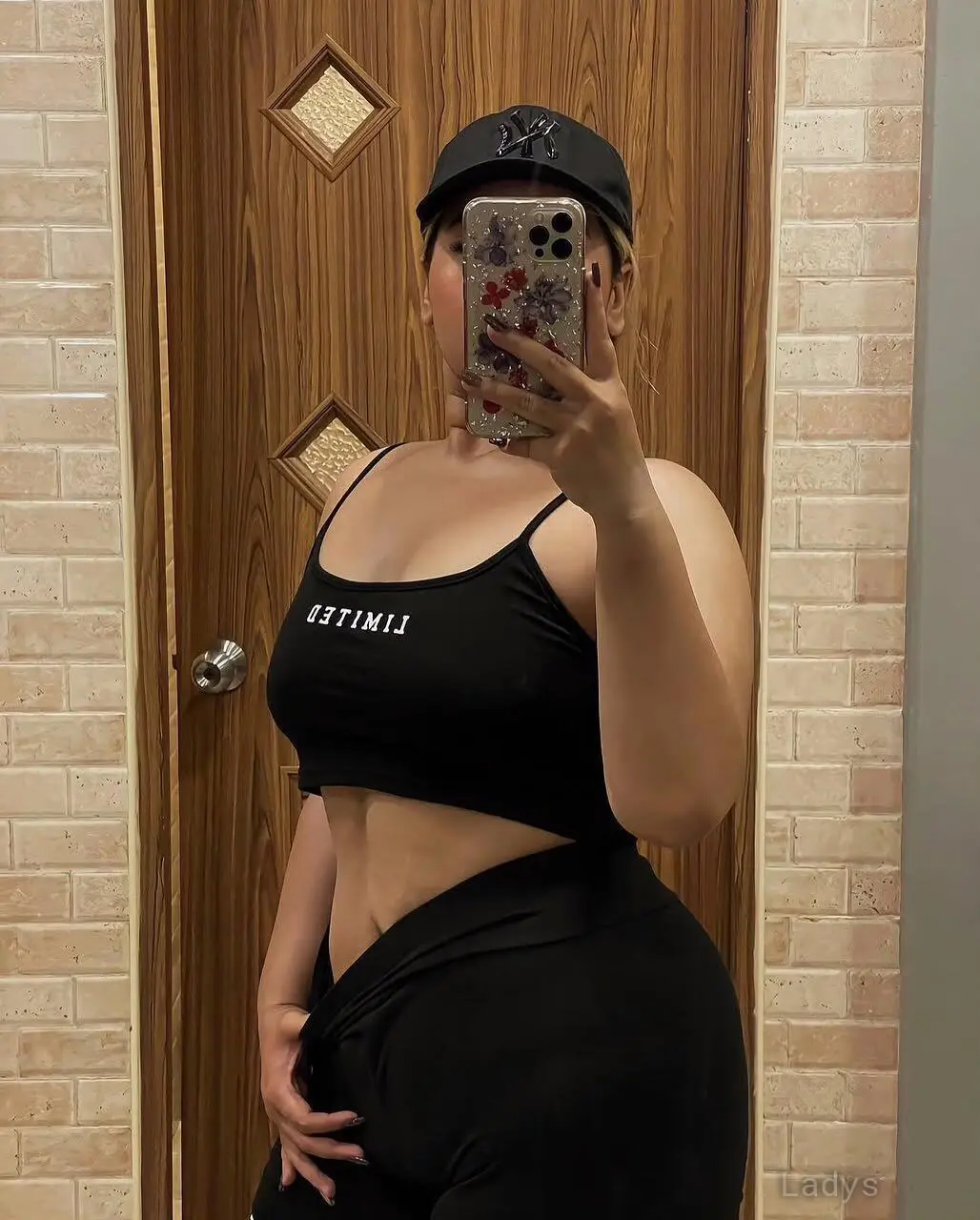 Shilla, 26 years beautiful nude Erbil escorts girl, height 150 sm, Weight kg