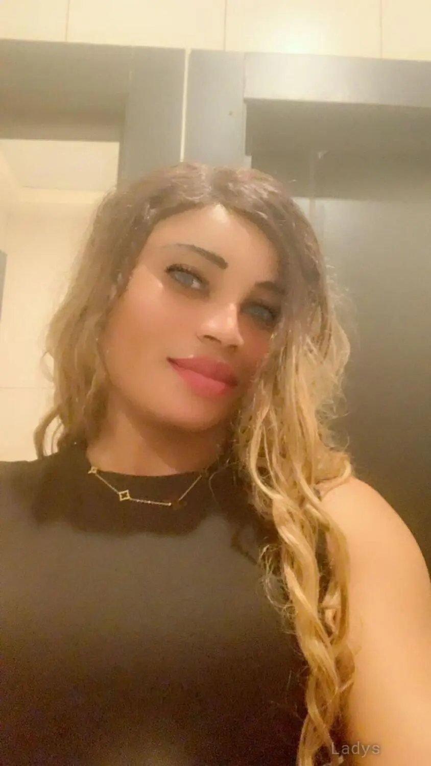 Sindy, 28 years beautiful nude Erbil escorts girl, height 160 sm, Weight kg
