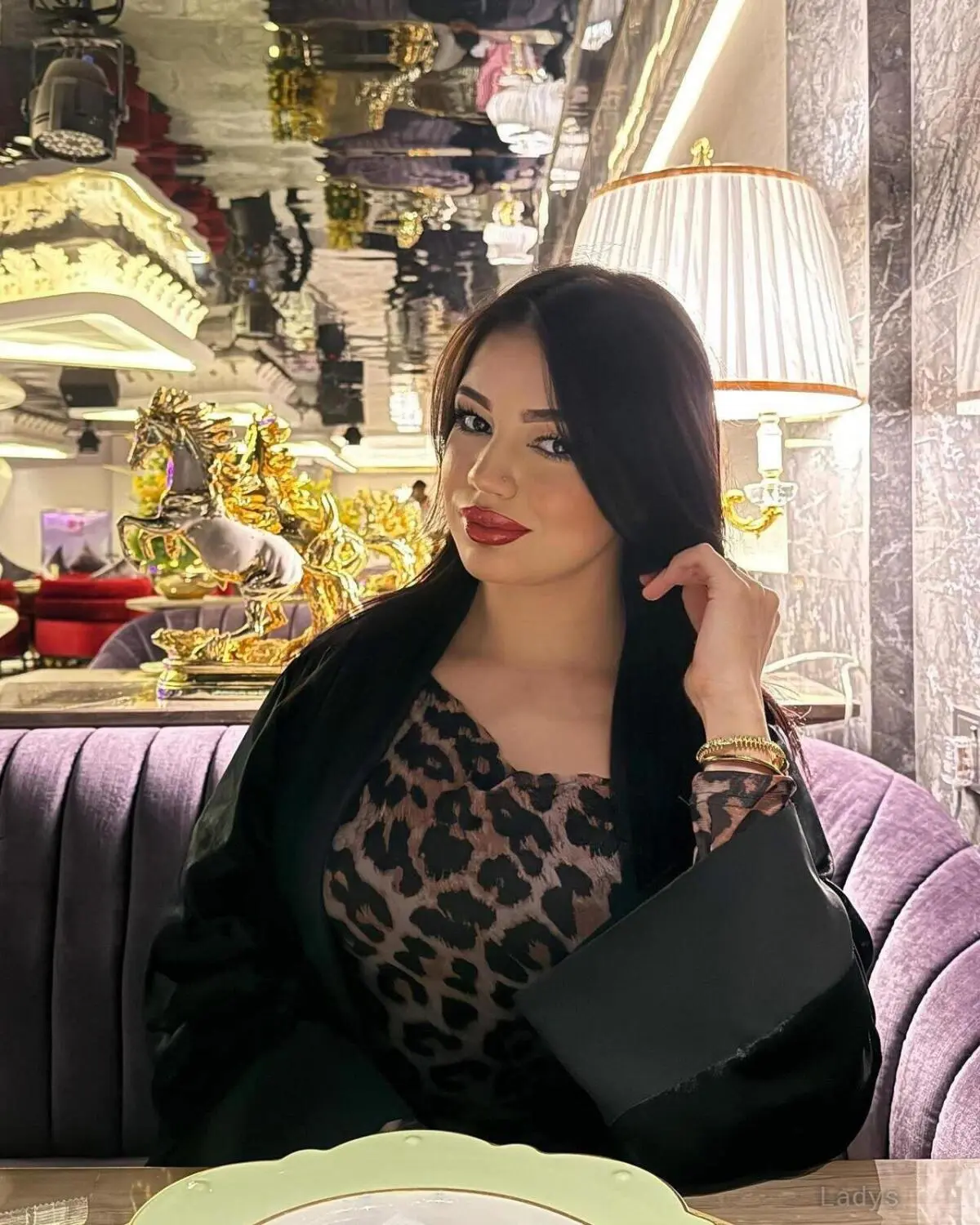 Dina, 22 years blonde escorts girl, height 165 sm, Weight  kg, eros Abu Dhabi