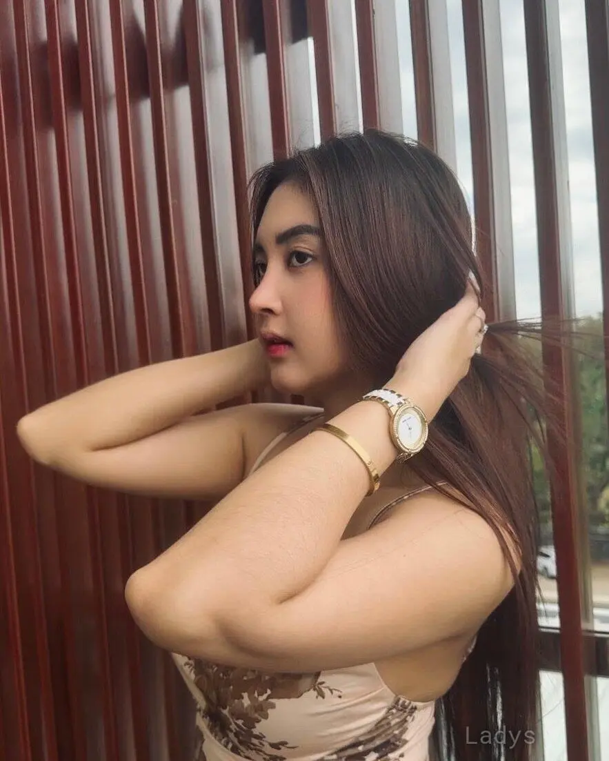 Anissa, 22 years blonde escorts girl, height 167 sm, Weight  kg, eros Bali