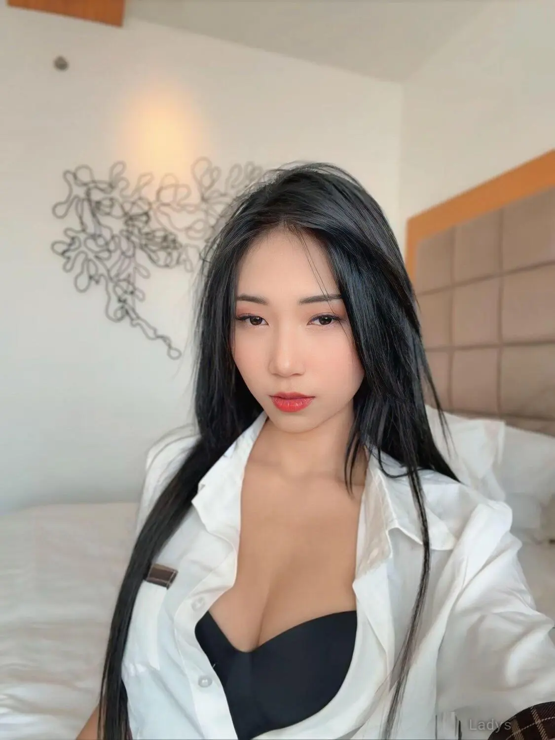 Salsabila, 19 years blonde escorts girl, height 160 sm, Weight kg, eros Bali