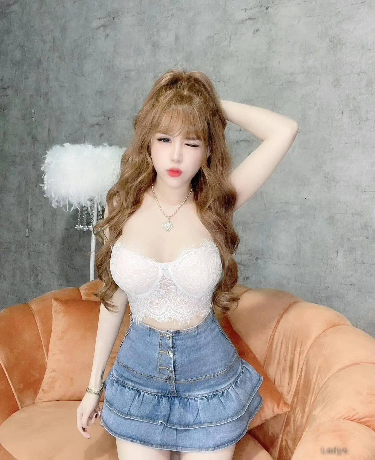 Lina, 24 years blonde escorts girl, height 169 sm, Weight kg, eros Bandar Seri Begawan