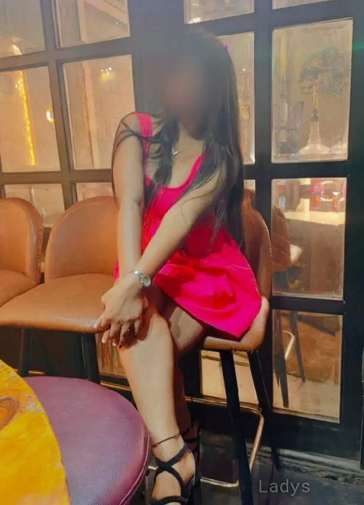 Alisa, 24 years blonde escorts girl, height sm, Weight kg, eros Bangalore