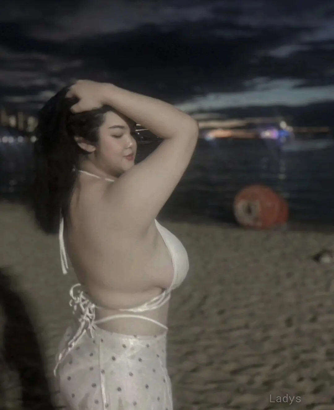 Chubby, 29 years blonde escorts girl, height 161 sm, Weight  kg, eros Bangkok