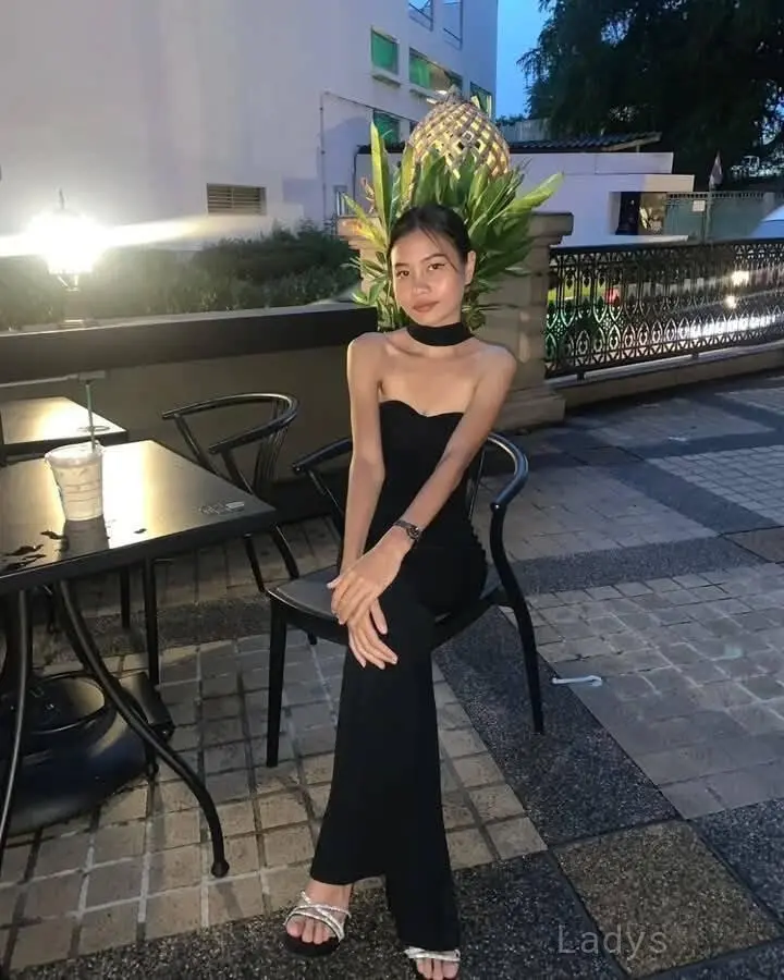 Kwan, 21 years blonde escorts girl, height 160 sm, Weight  kg, eros Bangkok