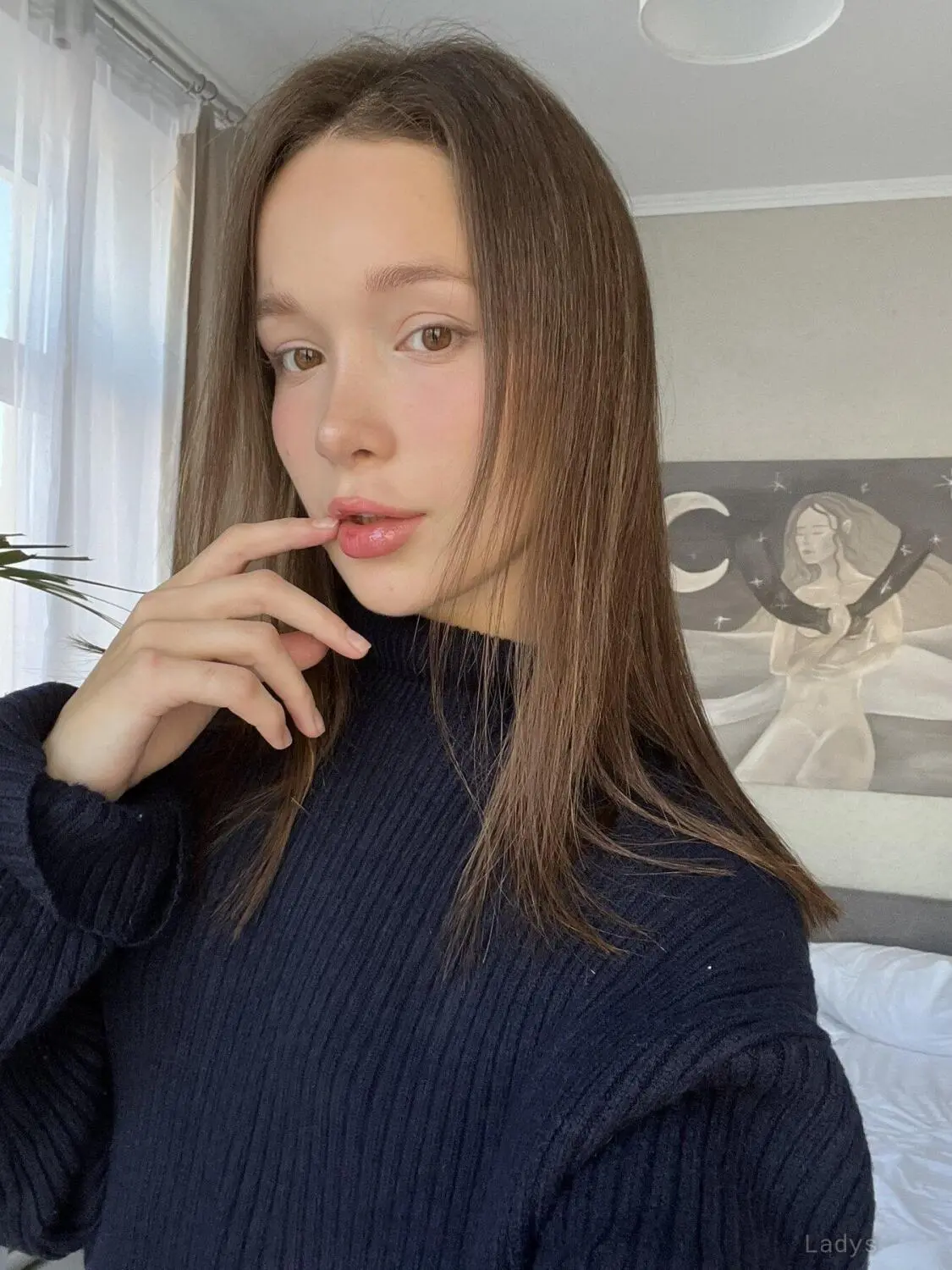 Elie, 28 years blonde escorts girl, height 173 sm, Weight kg, eros Beijing