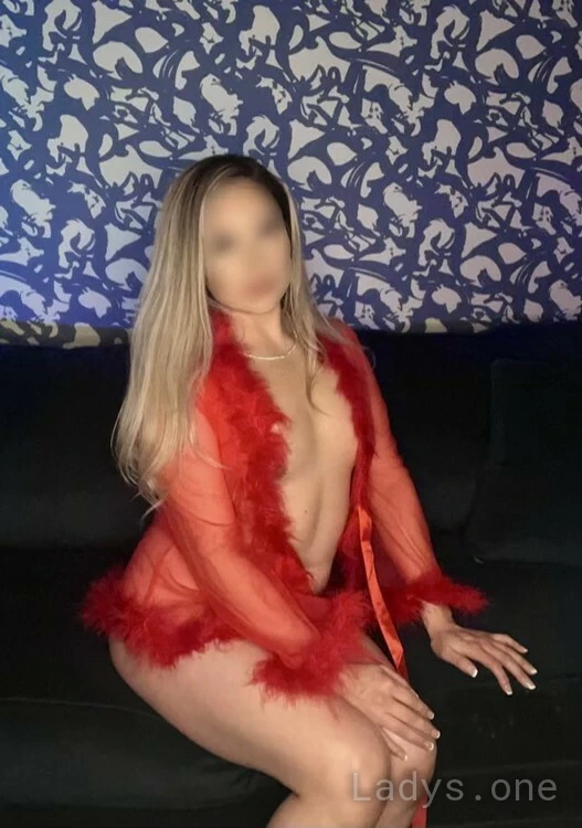 Connectwithbrittany, 24 years blonde escorts girl, height 167 sm, Weight 58 kg, eros Central Valley