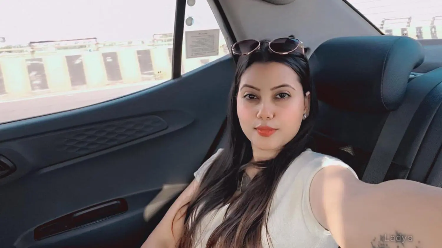 Aanchal, 23 years blonde escorts girl, height 160 sm, Weight kg, eros Chandigarh