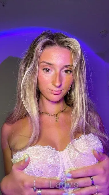Amber Dunn, 27 years blonde escorts girl, height 158 sm, Weight 55 kg, eros Charlotte