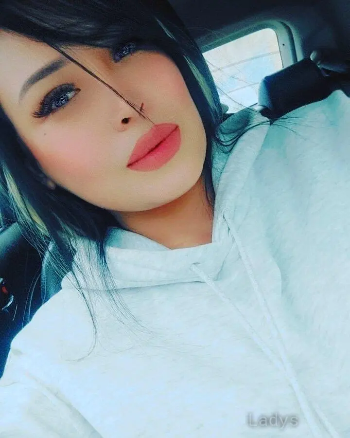 Bella, 22 years blonde escorts girl, height 161 sm, Weight  kg, eros Delhi