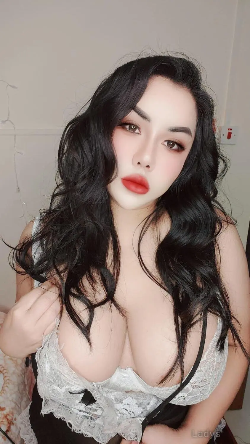 Rina, 35 years blonde escorts girl, height 160 sm, Weight kg, eros Doha
