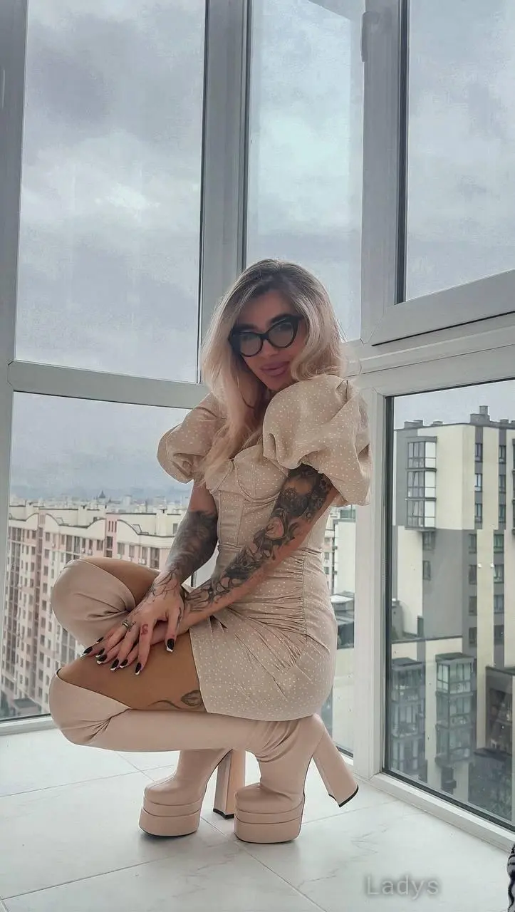 Alisson, 21 years blonde escorts girl, height 167 sm, Weight kg, eros Dubai