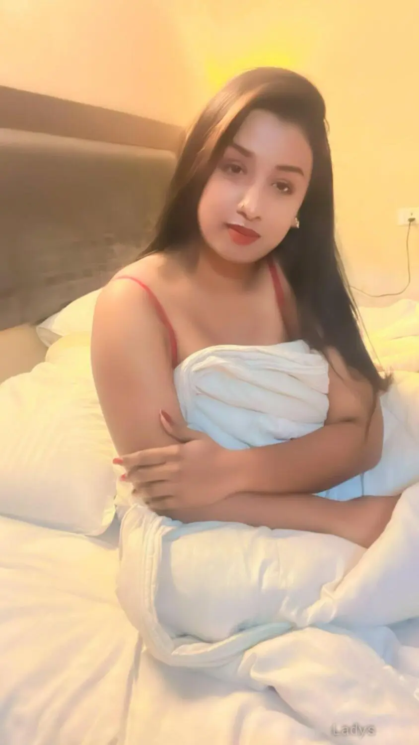 Any, 22 years blonde escorts girl, height 163 sm, Weight  kg, eros Dubai