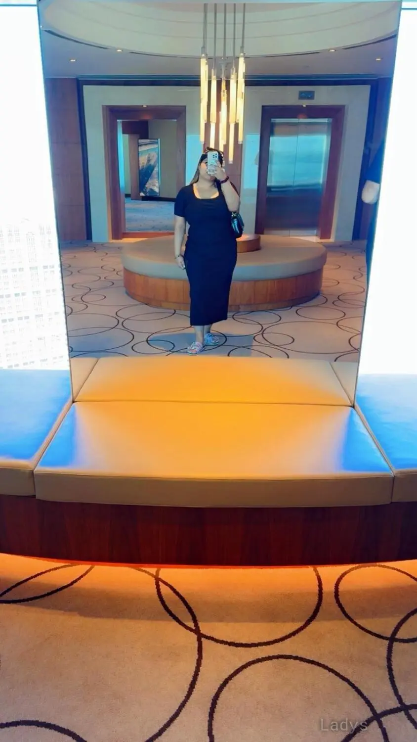 Hanna, 25 years blonde escorts girl, height 157 sm, Weight  kg, eros Dubai