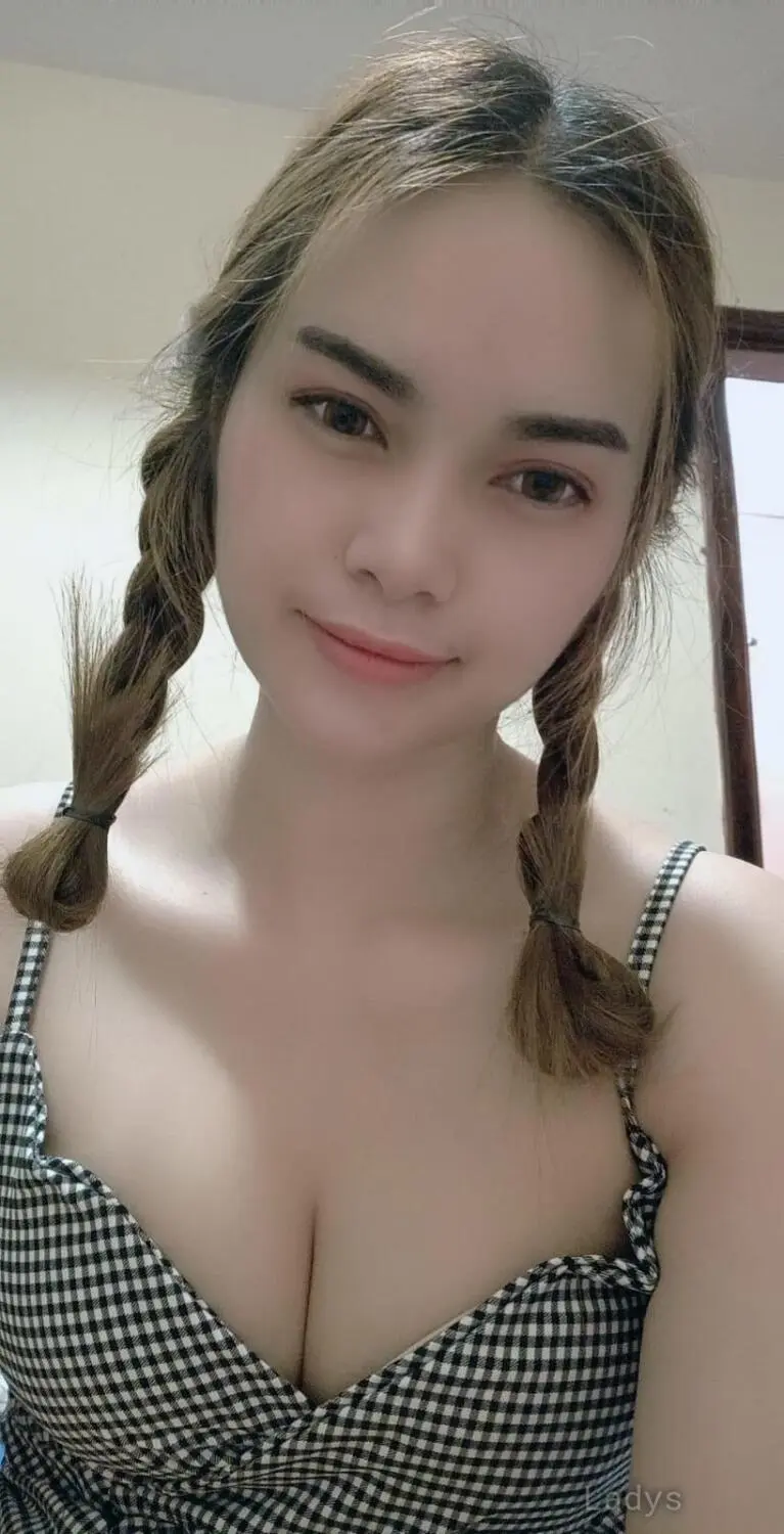 Miss Marisa - Outcal Overnight -> Oki312, 21 years blonde escorts girl, height 171 sm, Weight kg, eros Dubai