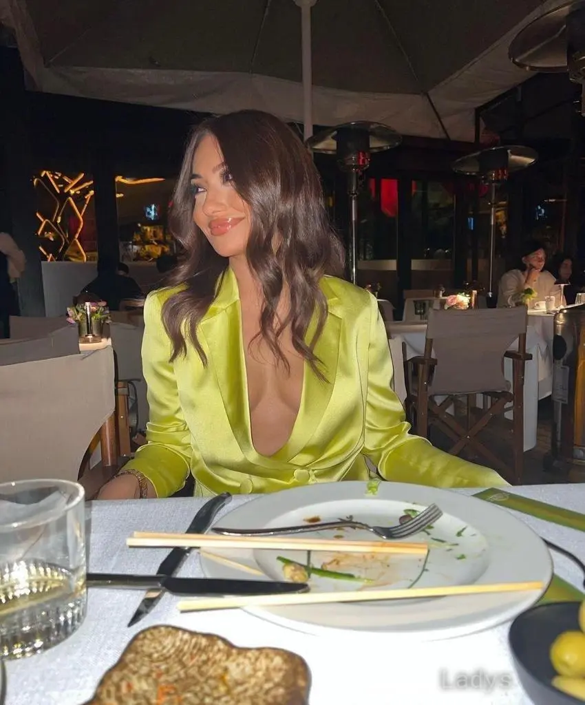 Rosa, 28 years blonde escorts girl, height 165 sm, Weight  kg, eros Dubai