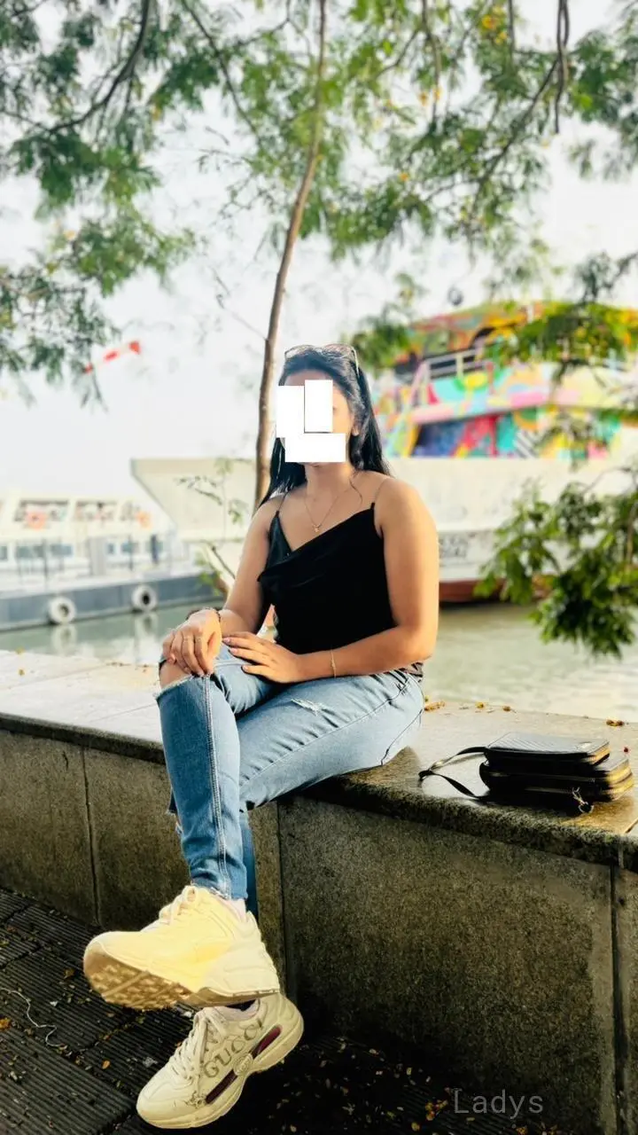 Jasmine, 23 years blonde escorts girl, height 173 sm, Weight kg, eros Ernakulam