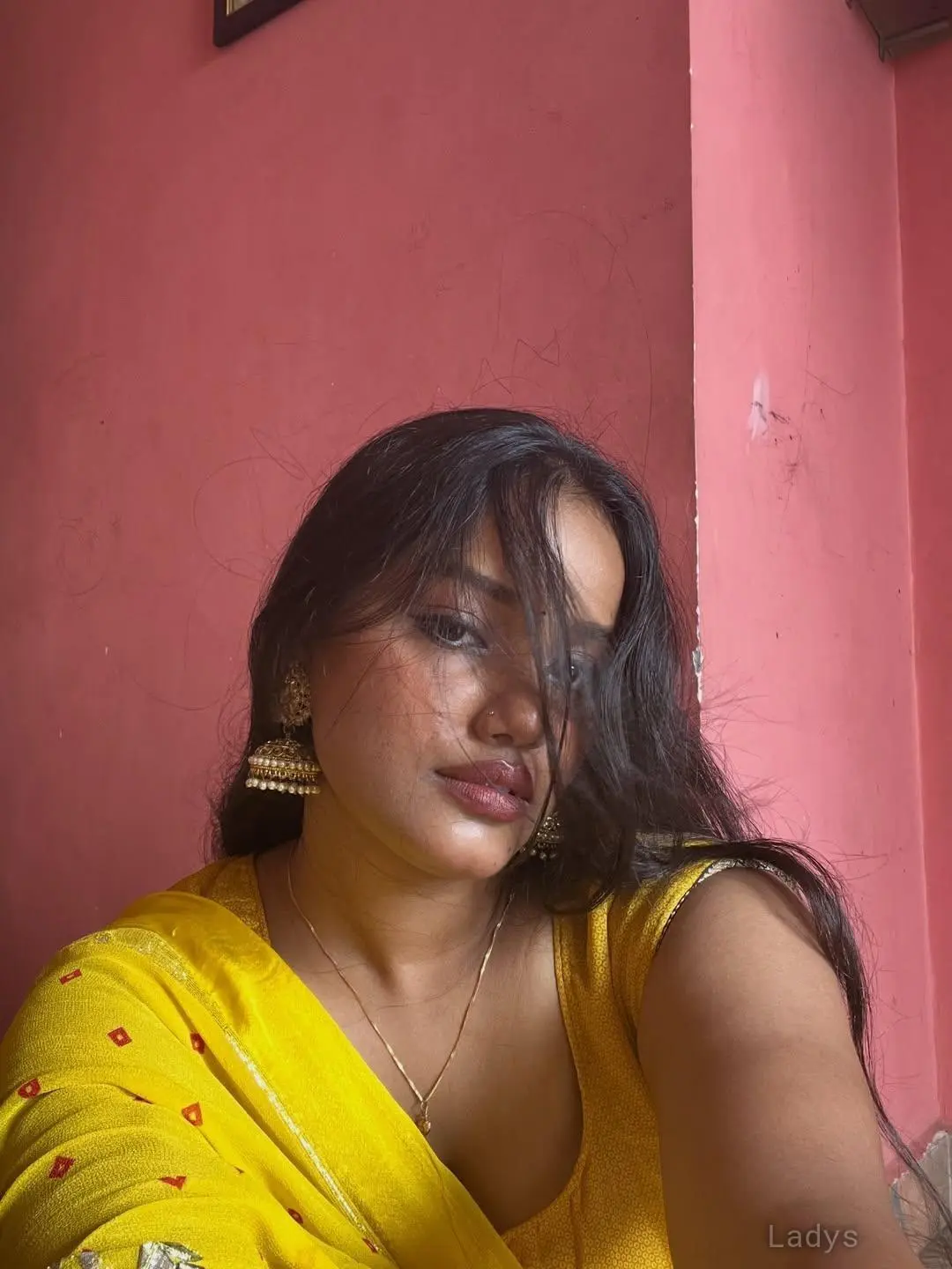 Nancy, 21 years blonde escorts girl, height 154 sm, Weight  kg, eros Gangtok