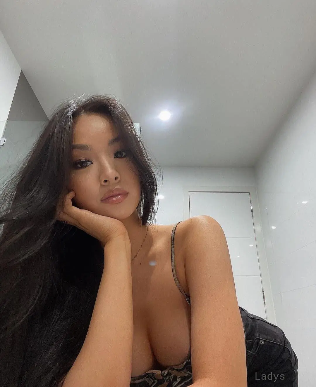 Mikyla,  years blonde escorts girl, height  sm, Weight  kg, eros Hong Kong