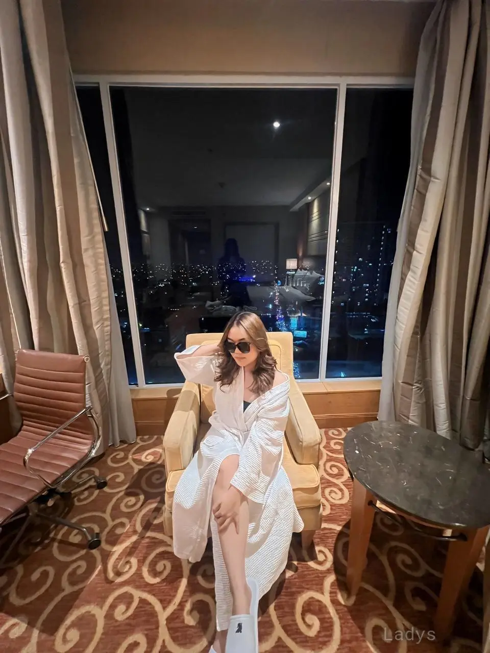 Bianca, 22 years blonde escorts girl, height 158 sm, Weight  kg, eros Jakarta