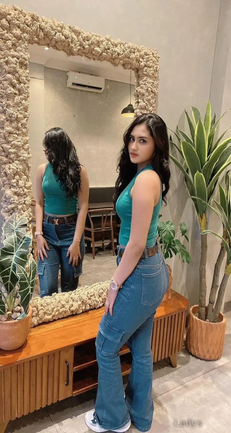 Nikelha, 19 years blonde escorts girl, height 165 sm, Weight kg, eros Jakarta
