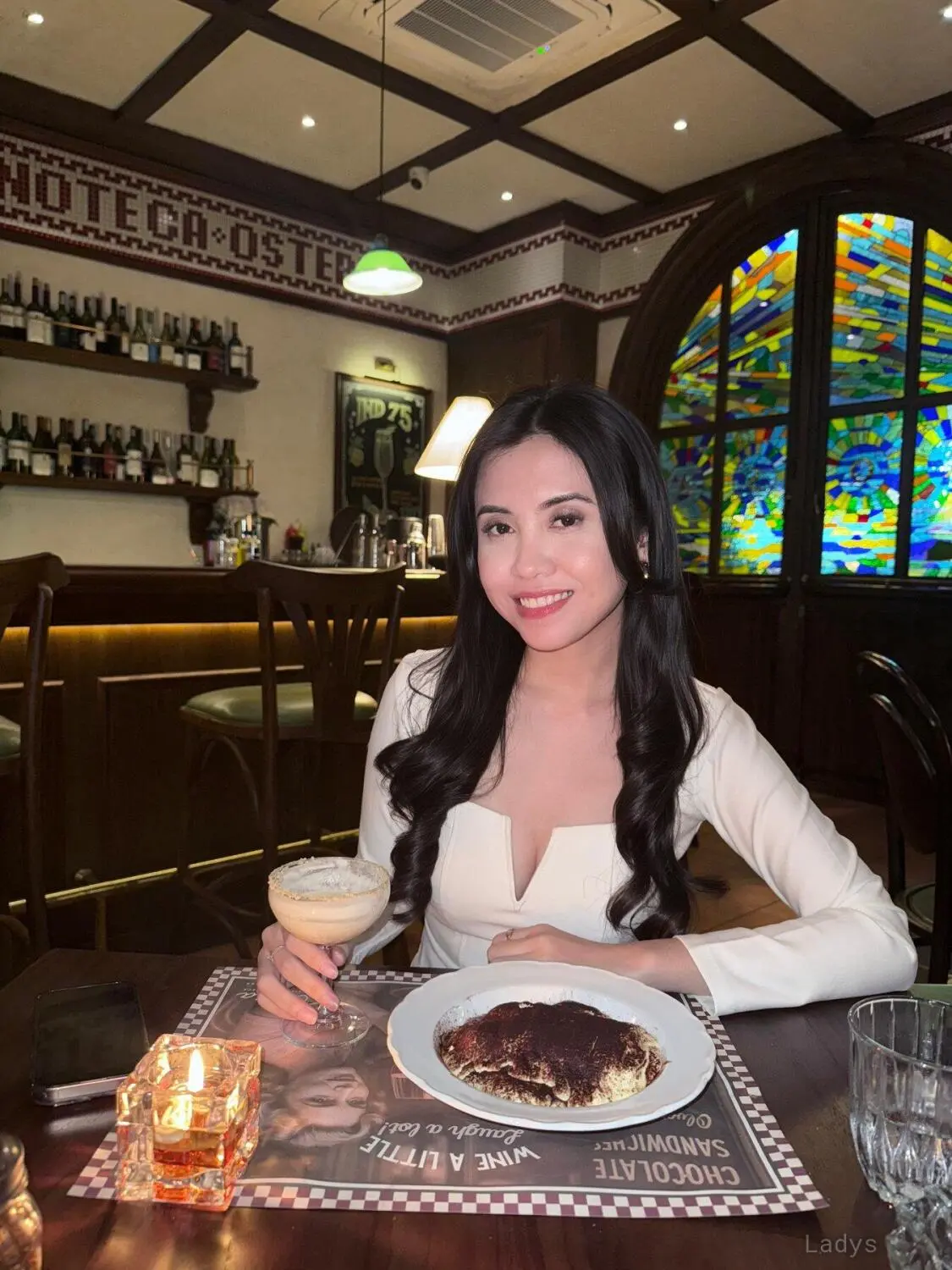 Nina, 24 years blonde escorts girl, height 162 sm, Weight kg, eros Jakarta