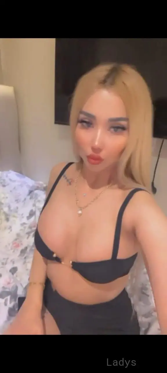 Komazee, 22 years blonde escorts girl, height 167 sm, Weight kg, eros Jubail