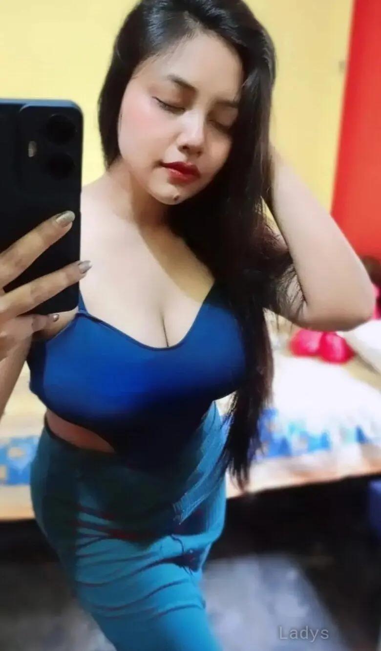 Alina, 23 years blonde escorts girl, height 154 sm, Weight kg, eros Kolkata