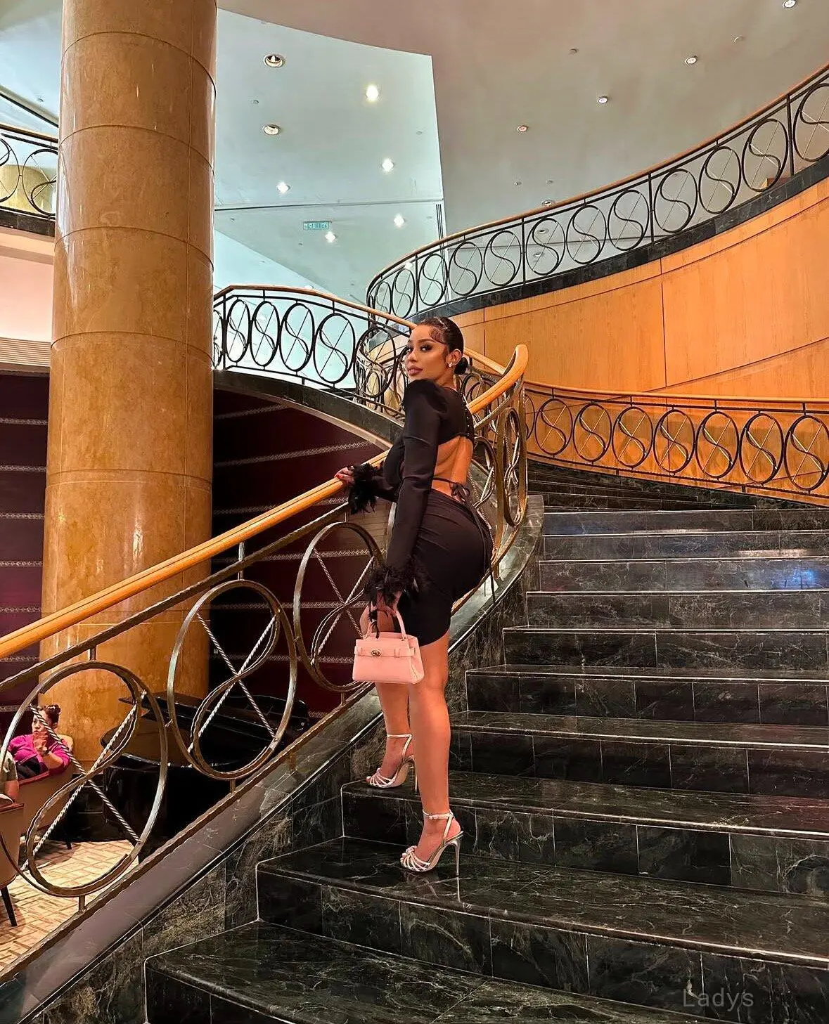 Donna, 25 years blonde escorts girl, height  sm, Weight  kg, eros Kuala Lumpur