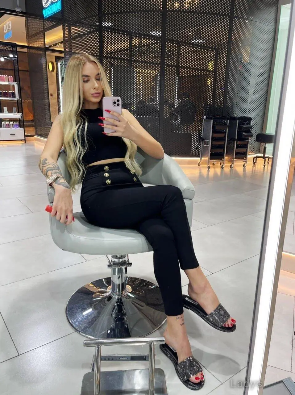 Candy, 22 years blonde escorts girl, height 167 sm, Weight kg, eros London