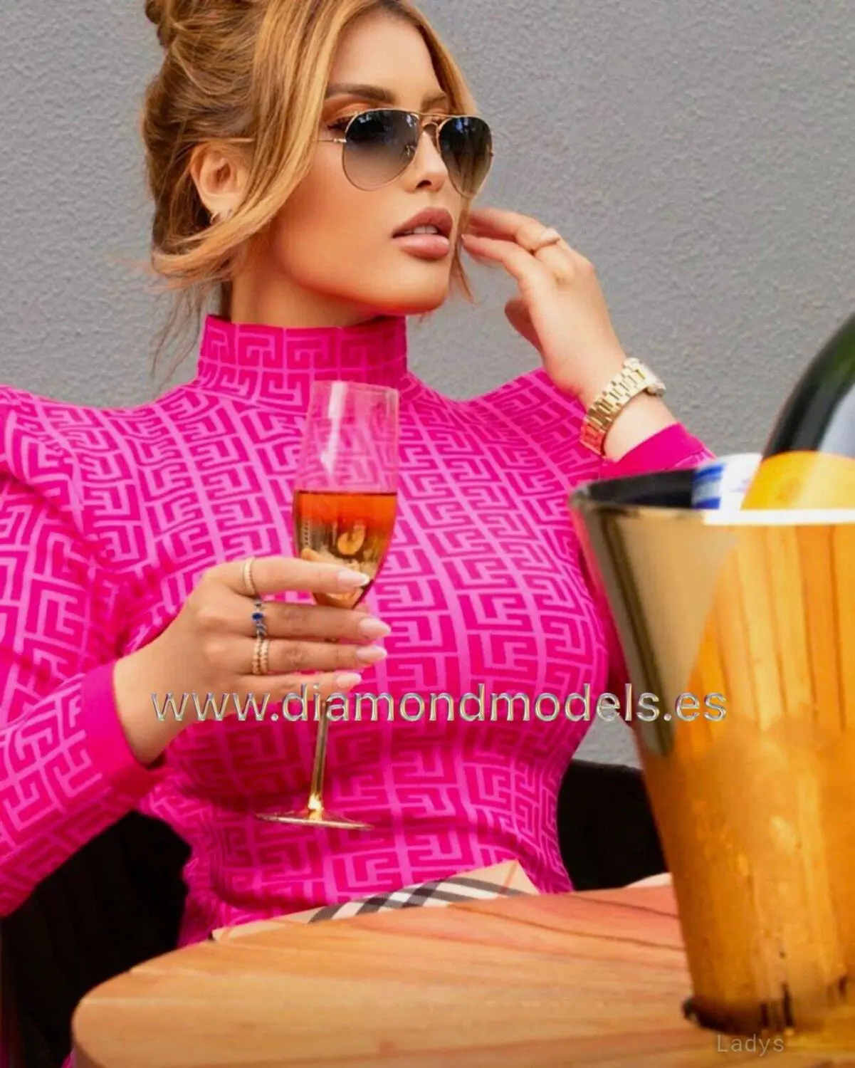 Jessica, 24 years blonde escorts girl, height 168 sm, Weight kg, eros Manama