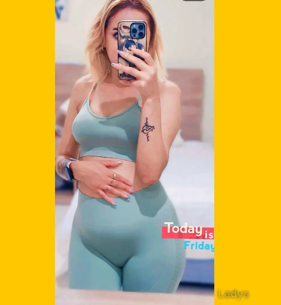 Sarah, 21 years blonde escorts girl, height 170 sm, Weight kg, eros Manama