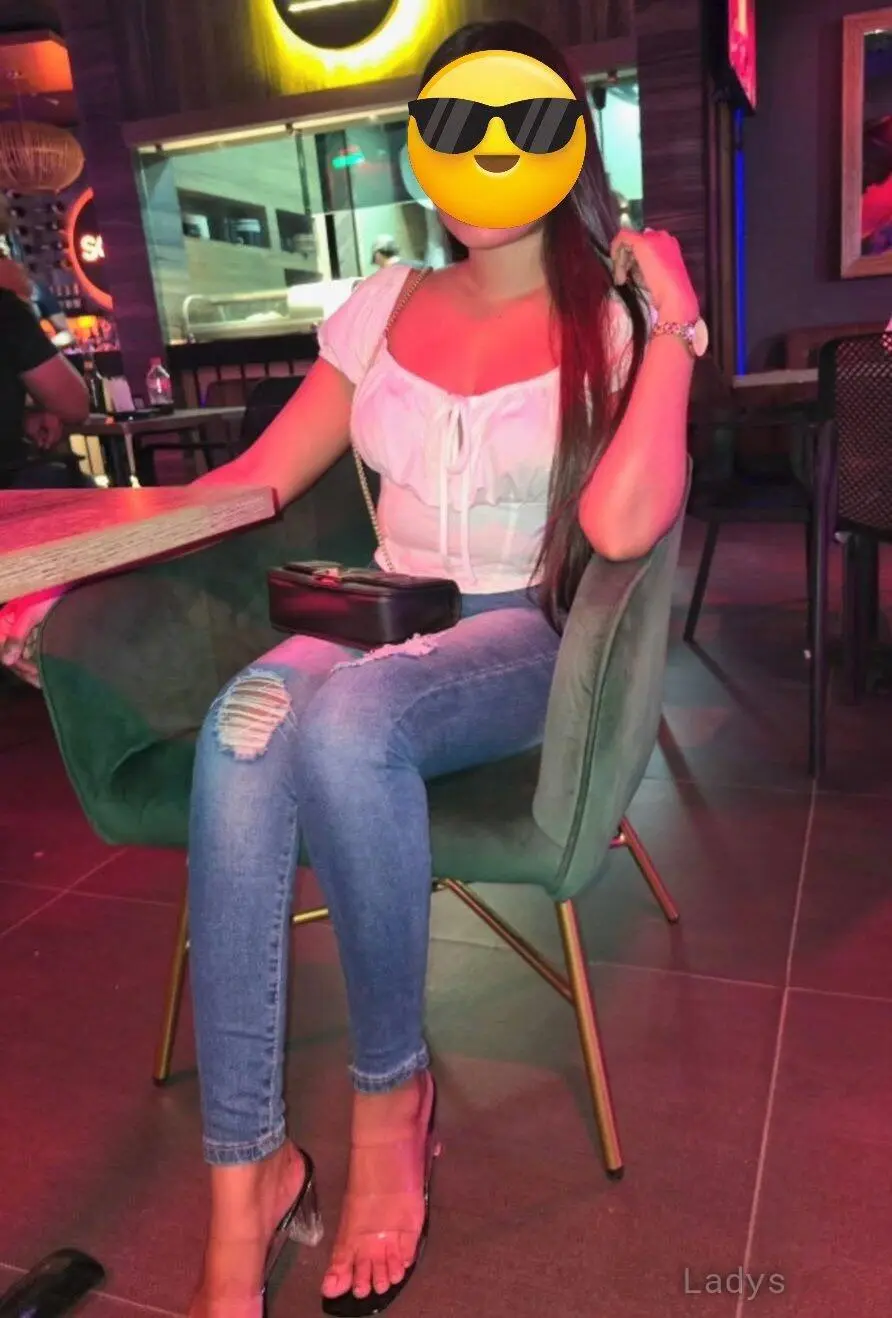 Nisha, 27 years blonde escorts girl, height 167 sm, Weight  kg, eros Mumbai