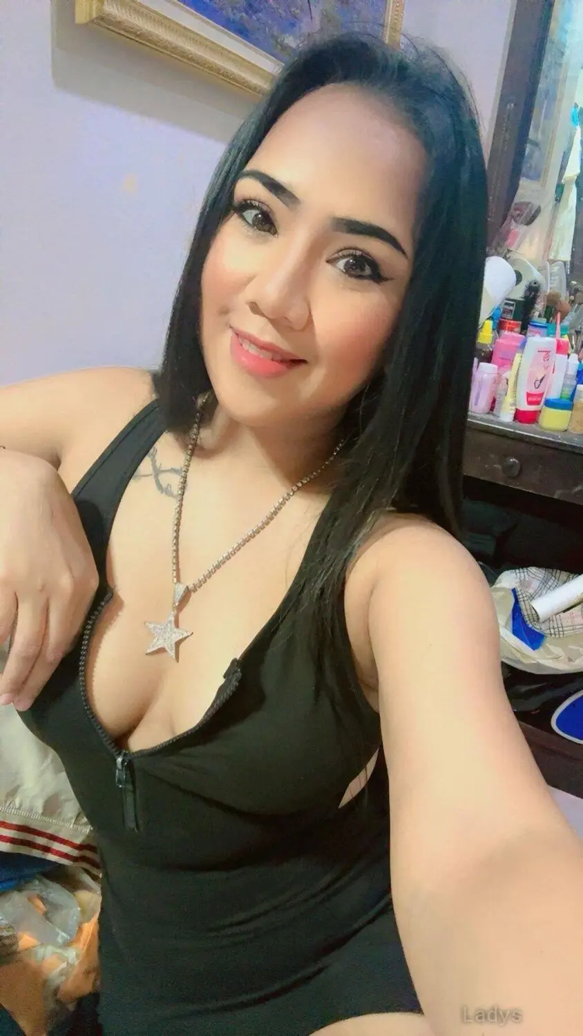 Oily, 25 years blonde escorts girl, height 156 sm, Weight  kg, eros Okinawa