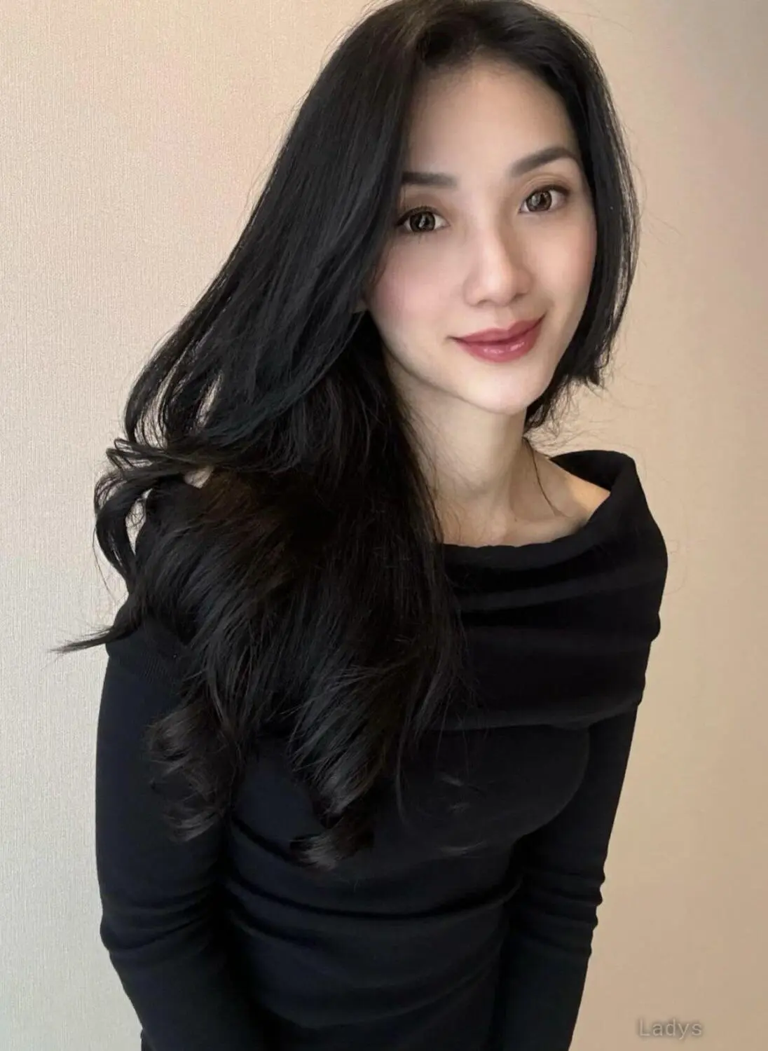 Olla, 34 years blonde escorts girl, height 162 sm, Weight kg, eros Okinawa