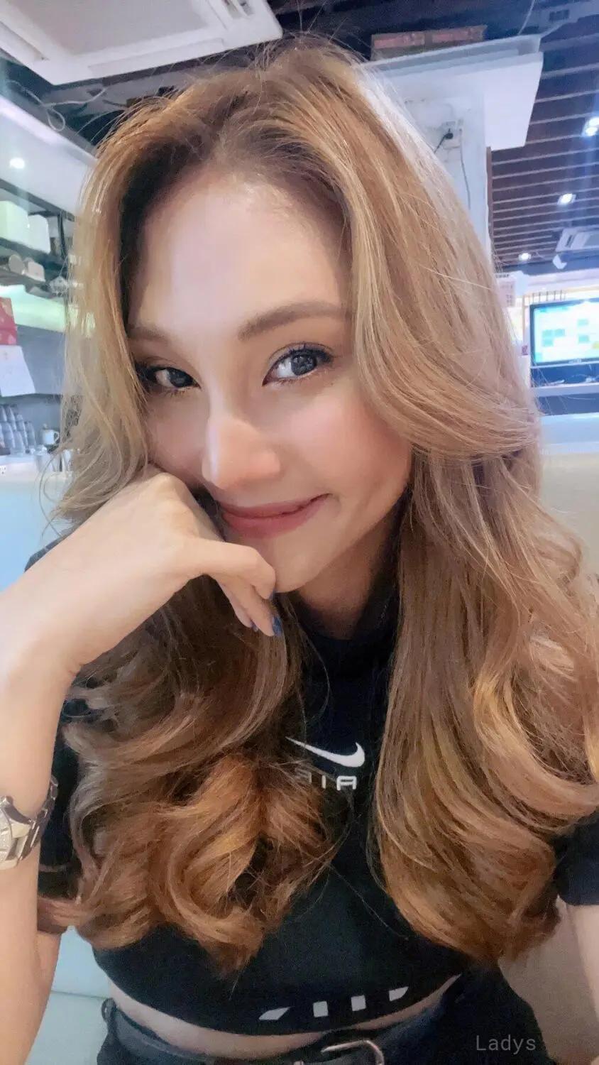 Nicole, 28 years blonde escorts girl, height 168 sm, Weight  kg, eros Phuket