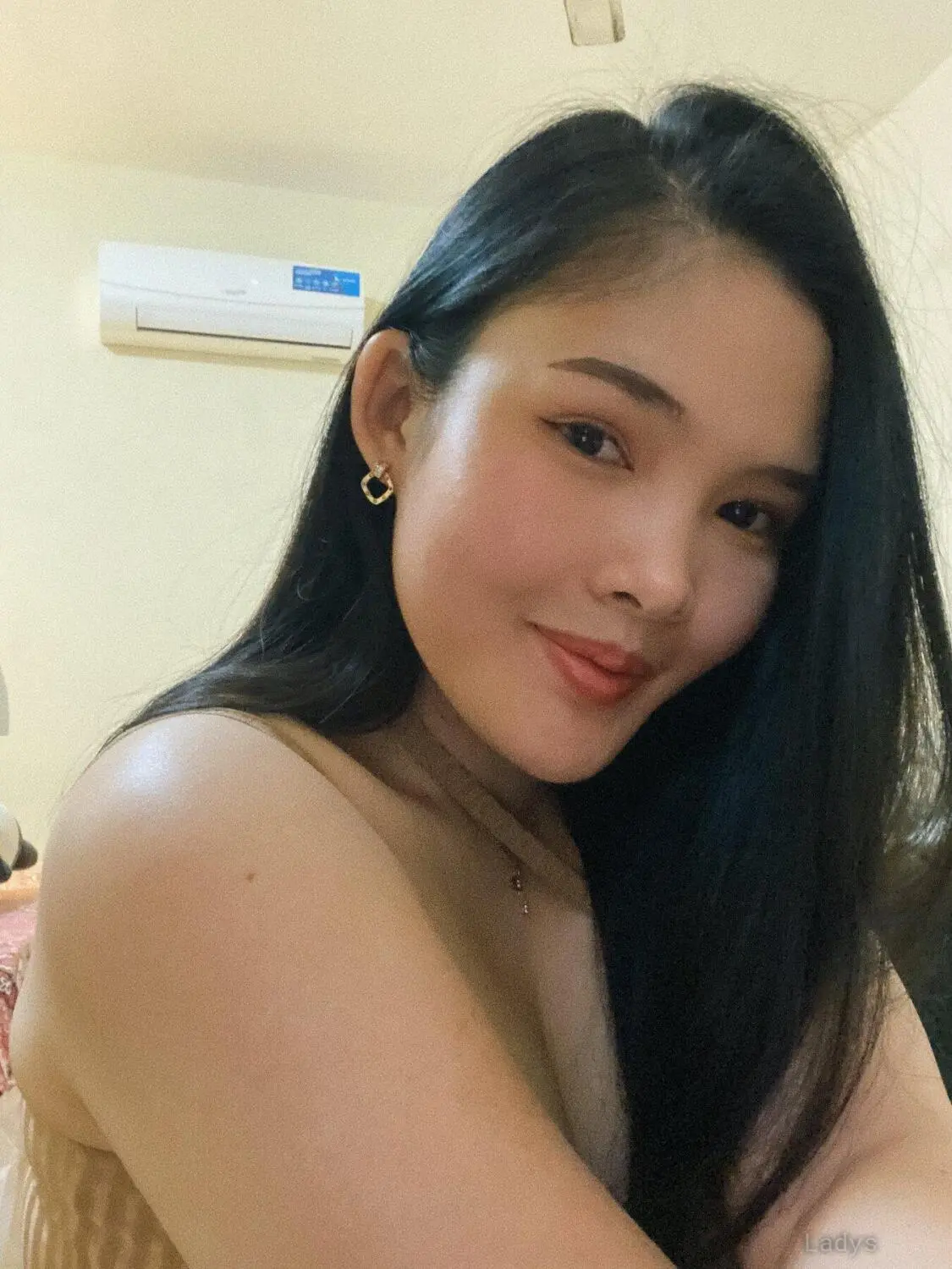 Nika, 23 years blonde escorts girl, height 152 sm, Weight  kg, eros Phuket