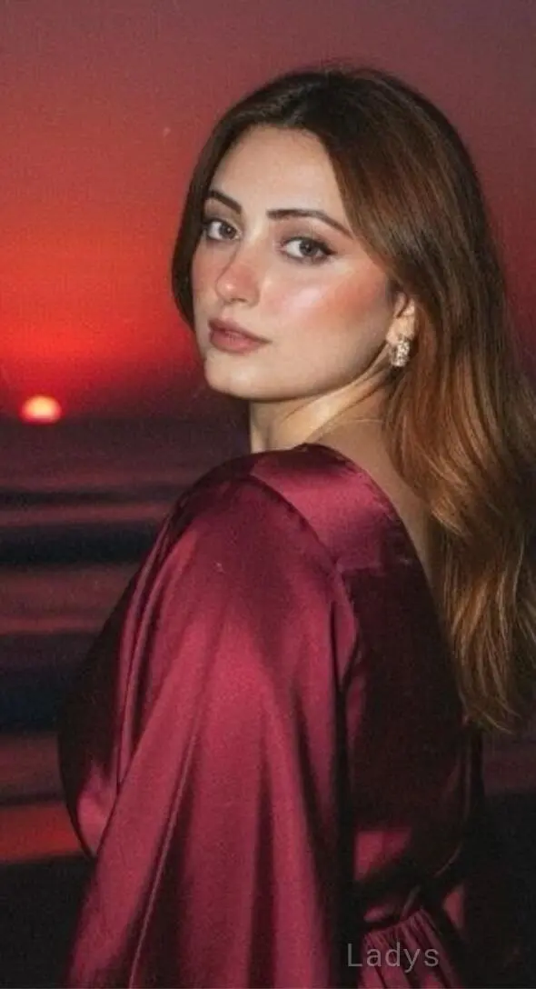 Sara, 23 years blonde escorts girl, height 154 sm, Weight kg, eros Pune