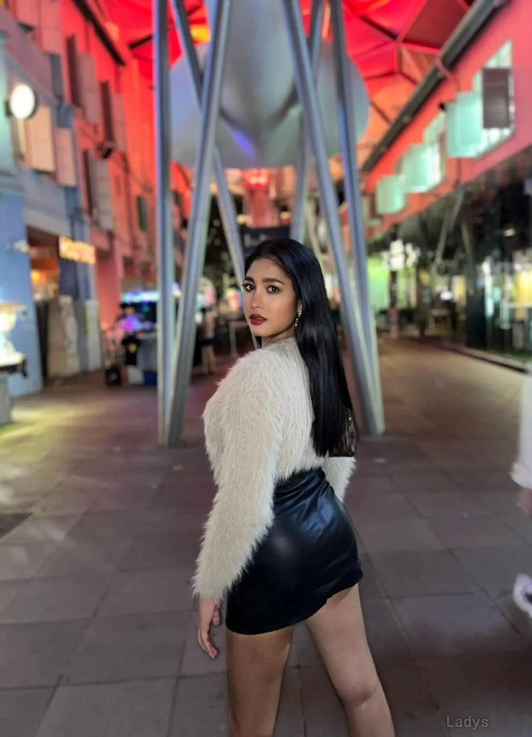 Filipina-Arabian 🇵🇭🇸🇦, 21 years blonde escorts girl, height 170 sm, Weight  kg, eros Pyeongtaek