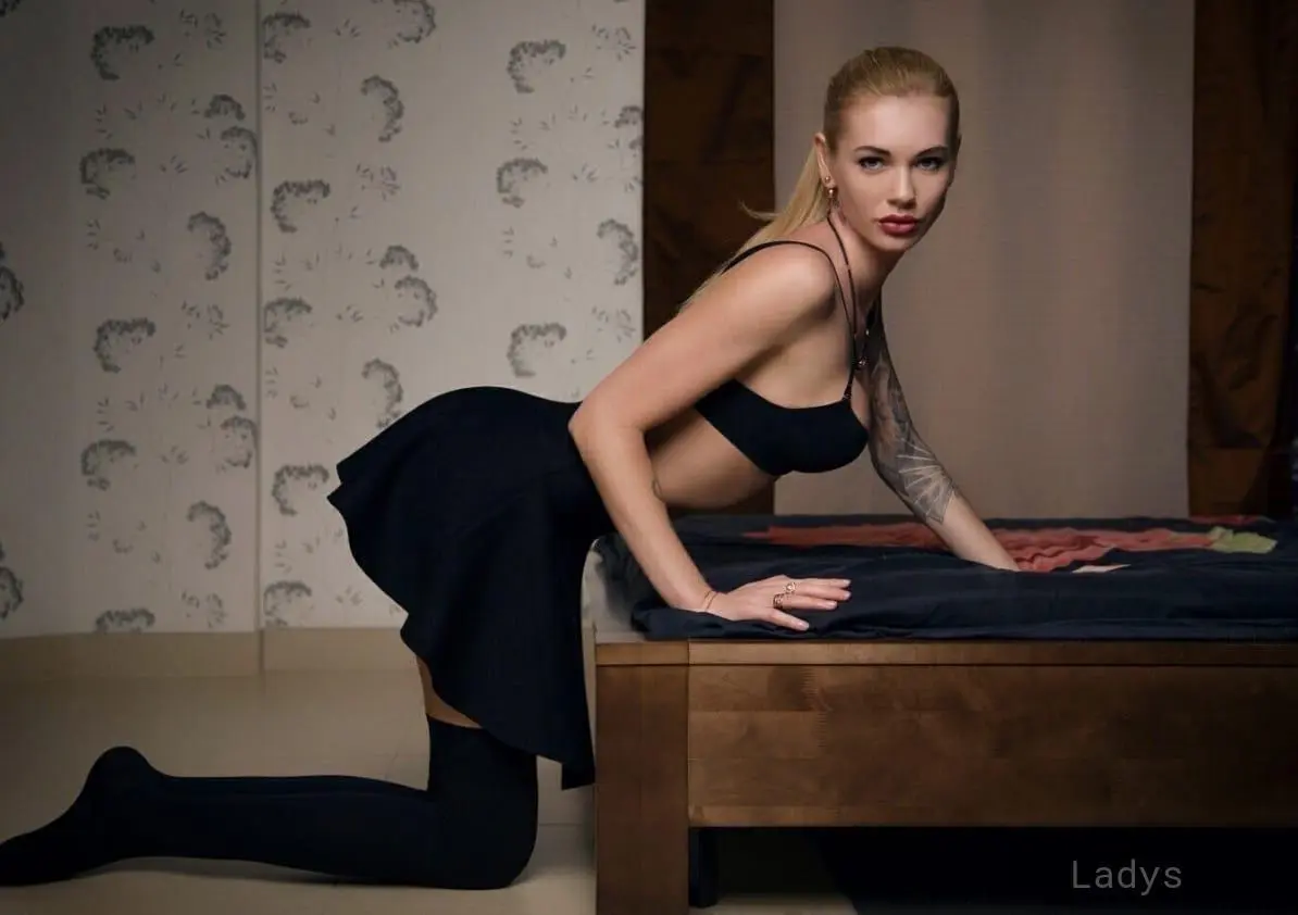 Olivia, 30 years blonde escorts girl, height 172 sm, Weight  kg, eros Roma