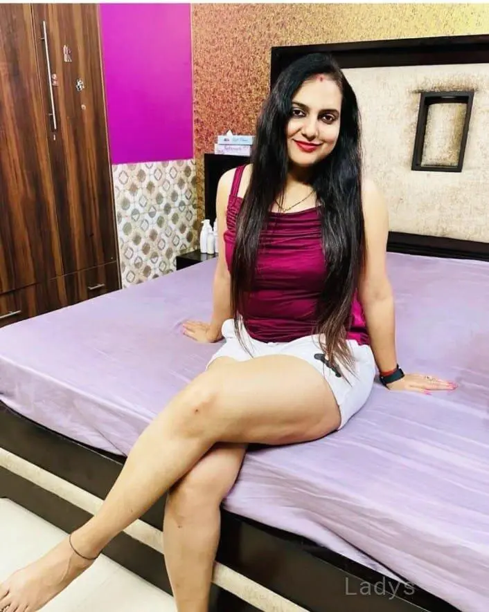 Kate, 21 years blonde escorts girl, height 185 sm, Weight kg, eros Shillong