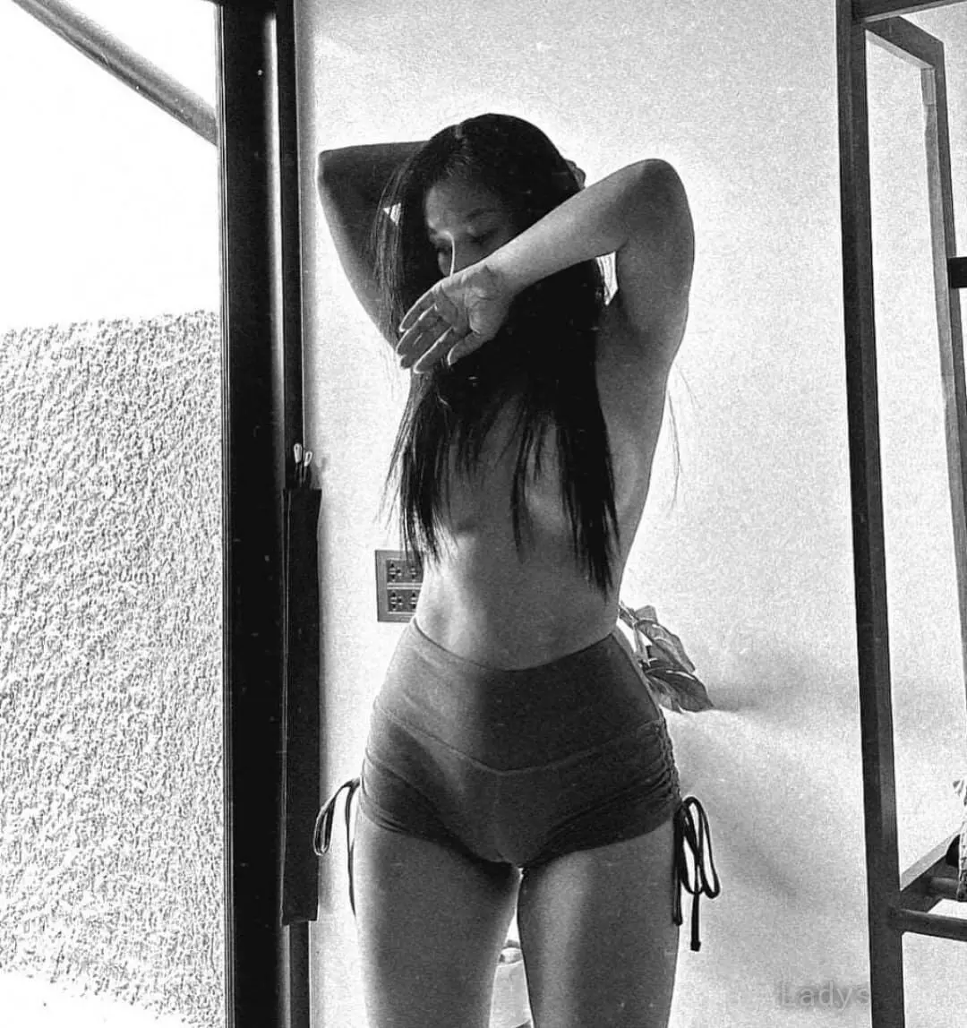 Cim, best G F E Suzy 🫦, years blonde escorts girl, height sm, Weight kg, eros Singapore