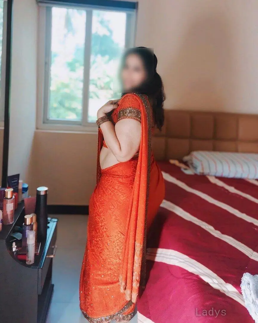 Telugu, 35 years blonde escorts girl, height 165 sm, Weight  kg, eros Singapore