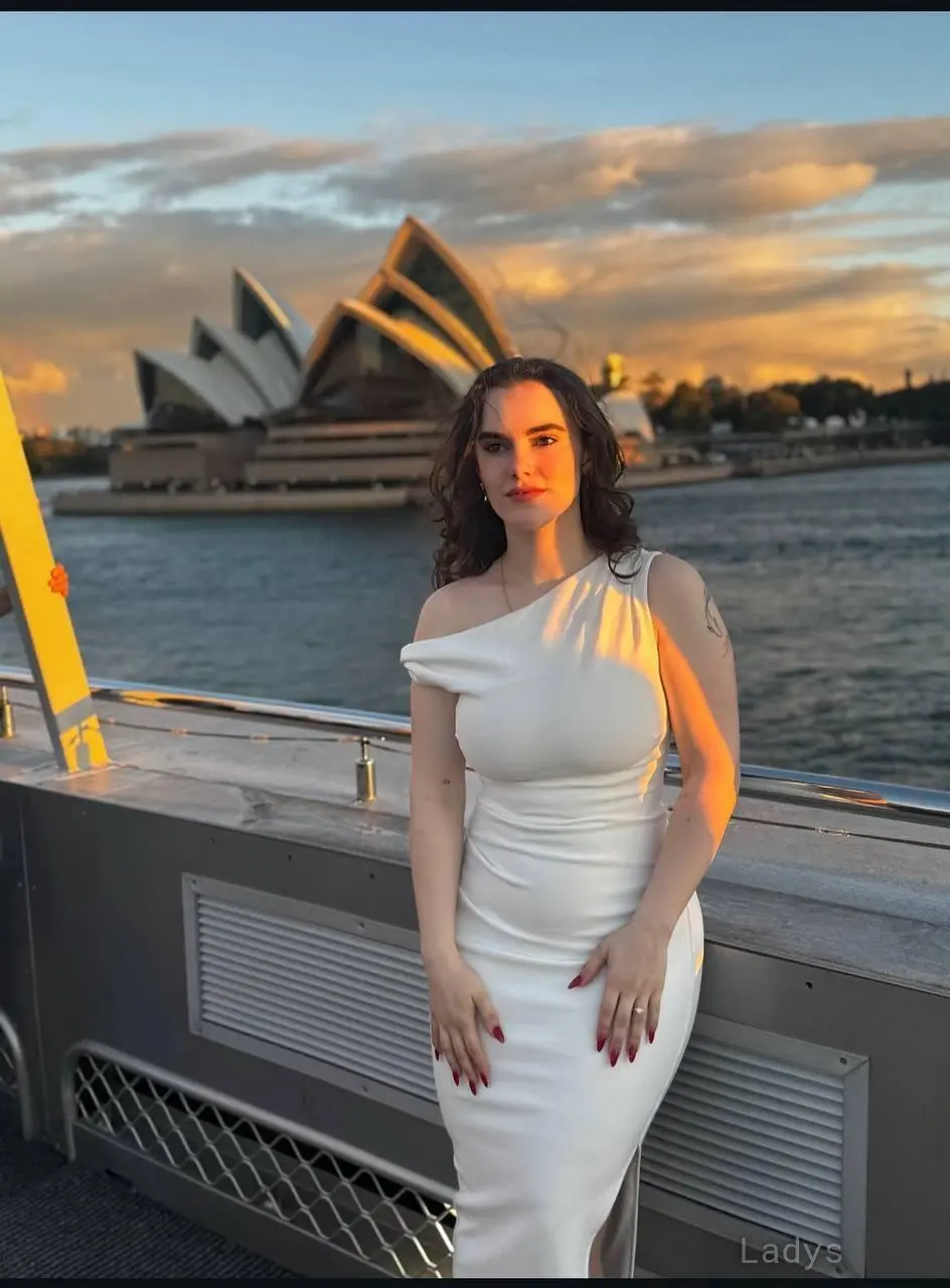 FUCK MY PUSSY GUYS I TIPS YOU 4K AUD, 41 years blonde escorts girl, height 158 sm, Weight 57 kg, eros Sydney