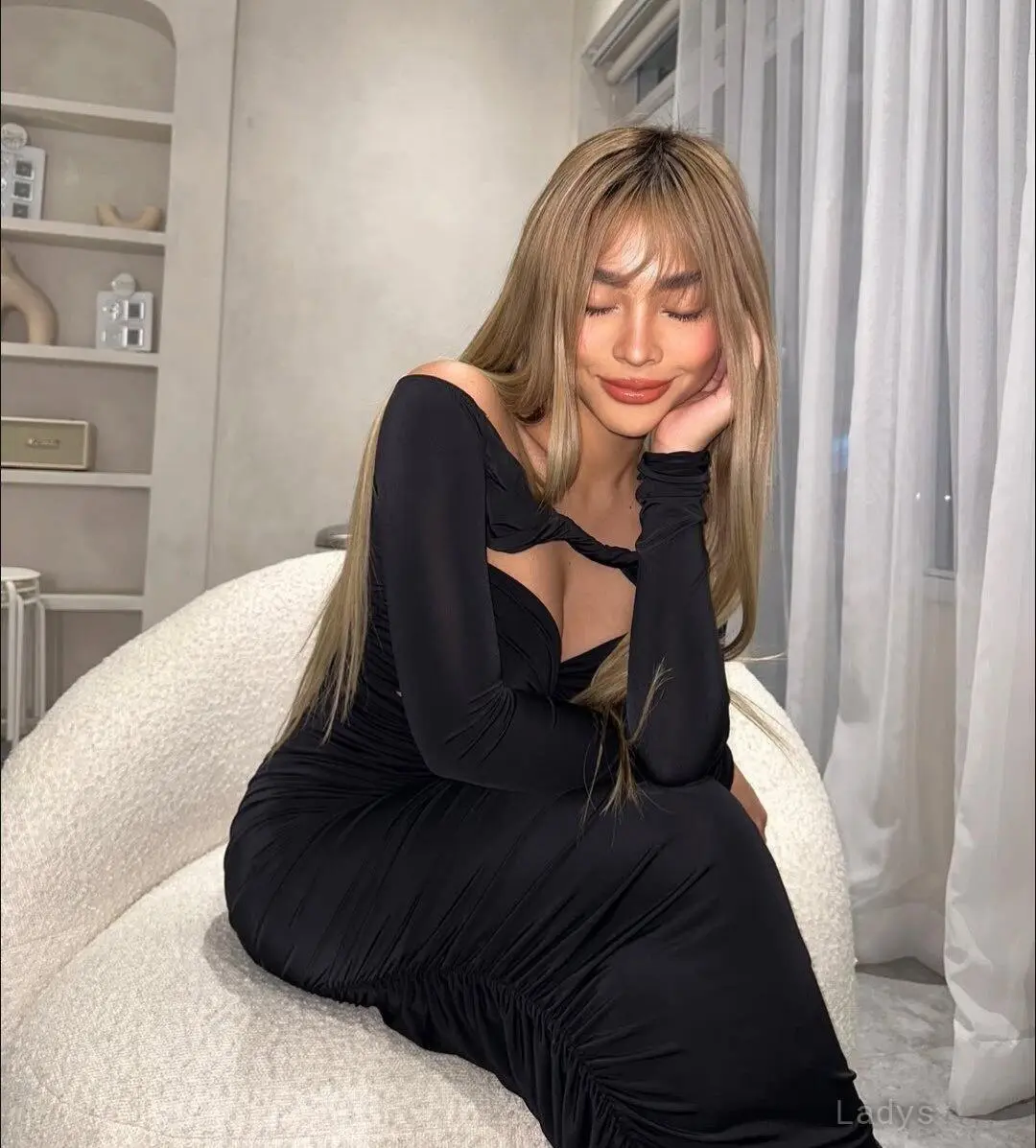 Sasha, 25 years blonde escorts girl, height 163 sm, Weight kg, eros Tel Aviv